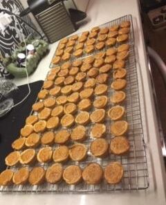 Wilton Perfect Results Non-Stick Mega Mini Muffin Pan & Mini Cupcake Pan, 48-Cup Pan, Steel Mega - Mini 48-Cup Muffin Baking Pan 48 41BnZ3OWqL