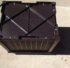 Suncast 22-Gallon Small Deck Box - Lightweight Resin Indoor/Outdoor Storage Container and Seat for Patio Cushions, Gardening Tools and Toys - Store Items on Patio, Garage, Yard - Mocha Wicker Mocha Wicher 52 41DKjnLPUzL