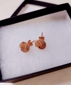 Amazon Essentials Yellow Gold Plated Sterling Silver Twisted Love Knot Stud Earrings Rose Gold 10 41F3NDX2FtL