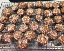 Wilton Perfect Results Non-Stick Mega Mini Muffin Pan & Mini Cupcake Pan, 48-Cup Pan, Steel Mega - Mini 48-Cup Muffin Baking Pan 49 41O4DGHDMEL