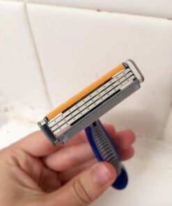 Gillette Sensor3 Comfort Disposable Razors for Men, 8 Count, Lubrastrip Glides Easily Over Your Skin Sensor3 Comfort (8ct) 47 41UlVnyVU2L