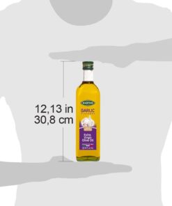 Mantova Garlic Extra Virgin Olive Oil (EVOO), Cold-Pressed, Imported from Italy. Topping for salad, vegetables, pasta salad. Perfect for dipping Italian bread or pan frying. (2-Pack) 34 Fl Oz (Pack of 2) 15 41pYgATGMzL