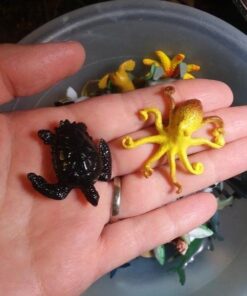 Fun Central 90 Pack - Underwater Deep Sea Animal Toy Figures - Assorted Pack 41 51 lO2RxToL