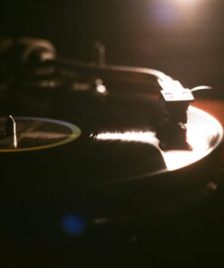 Fluance RT81 Elite High Fidelity Vinyl Turntable Record Player with Audio Technica AT95E Cartridge, Belt Drive, Built-in Preamp, Adjustable Counterweight, High Mass MDF Wood Plinth - Walnut 37 516V9cNYJwL