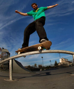 Nikon AF DX NIKKOR 10.5mm f/2.8G ED Fixed Zoom Fisheye Lens with Auto Focus for Nikon DSLR Cameras 37 517zp1Jrb8L