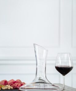 Le Chateau Red Wine Decanter - Hand Blown, Lead-Free Crystal Glass Decanter and Wine Aerator - Full Bottle (750ml) Wine Decanters and Carafes - Elegant Wine Carafe, Wine Gifts and Wine Accessories 26 51BUyGZ0qhL