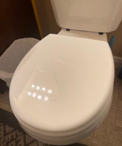 Soft Close Toilet Seat Round with Lid BR500-00 White, Comfortable, Durable, Sturdy, Stain-Resistant and Easy to Clean, Fits All Toilet Brands, Executive Series by Bath Royale Round Heavy-Duty 30 51BpCRXvk1L