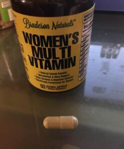 Women's Multivitamin Supplement. Vitamins A C D E & Vitamin B Complex. Immune & Female Support + Antioxidant & Natural Energizers. Non-GMO, Gluten Free, Made in the USA,60 Caps Women 28 51DllLLrhL 1