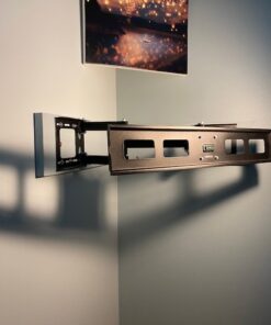 Mount-It! Corner TV Mount | Premium Swivel Full Motion Caddy Corner Wall Bracket for 37-63 inch Flat Panel Screens VESA up to 800x400, 132 lb Capacity, Black 67 51Gj49t1seL