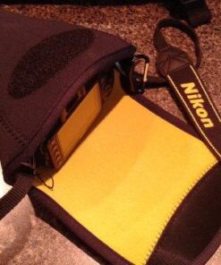 MegaGear MG091 Nikon D3500, D5600, D3400, D5500, D7200, D3300, D5300, D610, D7100, D600, D3200 Ultra Light Neoprene Camera Case, Black insade Yellow 35 51HY5 pYzlL