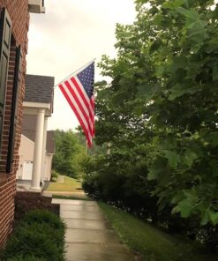 American Flags by USA Flag Co. (Made in USA) The Best 5x8 Embroidered Stars and Sewn Stripes United States Flag, Amazon A to Z Guarantee - 5 x 8 ft. 5 by 8 Foot 28 51HlR0IZ1FL