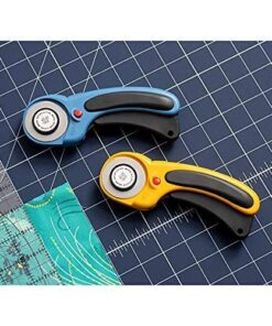 OLFA 45mm Ergonomic Rotary Cutter (RTY-2/DX) - Rotary Fabric Cutter w/ Blade Cover & Squeeze Trigger for Quilting, Sewing, Crafts, Replacement Blade: OLFA RB45-1H 38 51KS1bBVsL