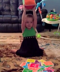 Think Fun Roll and Play - Your Child's First Game! Award Winning and Fun Toddler Toy for Parents and Kids 18 Months and Older, Multicolor 33 51N7deuZdL