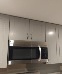 KREG KHI-Pull Cabinet Hardware Jig - for Cabinet Door Handles - Drilling Guide for Cabinet Doors - Creates Straight, Even Holes - Durable Drill Guides 71 51OSywhhPL