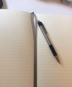 Lemome Thick Classic Notebook with Pen Loop A5 College Ruled Hardcover Writing Notebook with Pocket + Page Dividers Gifts, Banded, Large, 180 Pages, 8.4 x 5.7 in green 66 51Q0l2NM7DL