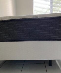 ZINUS 9 Inch Metal Smart Box Spring / Mattress Foundation / Strong Metal Frame / Easy Assembly, Twin Original 83 51dUFG0ndTL