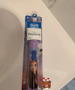 Oral-B Kids Battery Power Electric Toothbrush Featuring Disney's Frozen for Children and Toddlers age 3+, Soft (Characters May Vary) Multi 1 Count (Pack of 1) 39 51fkg19IdnL