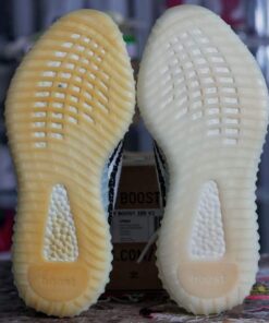 Angelus Sole Bright- Sneaker Sole Restorer that Cleans Yellow Soles- Icy Sole Bottoms -3.9oz 3.9 Fl Oz (Pack of 1) 37 51jp31G9uEL