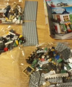 LEGO Creator Toy and Grocery Shop 48 51nYJcPmKvL