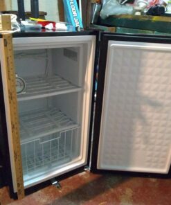 Whynter CUF-301BK 3 cu. ft Energy Star Upright Freezer with Lock – Black Black -3 Cubic Feet 51 51ni9NZtrDL