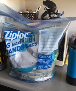 Ziploc Big Bags Clothes and Blanket Storage Bags for Closet Organization, Protects from Moisture, Large, 5 Count 5ct - Large 42 51nvfVhawL
