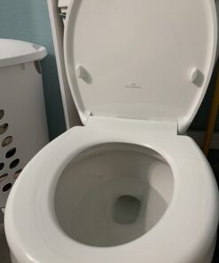 Soft Close Toilet Seat Round with Lid BR500-00 White, Comfortable, Durable, Sturdy, Stain-Resistant and Easy to Clean, Fits All Toilet Brands, Executive Series by Bath Royale Round Heavy-Duty 41 51omp3H7KcL