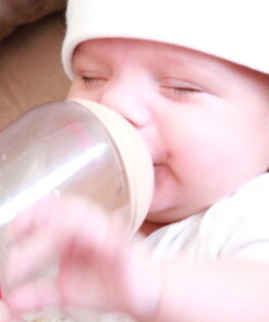 mimijumi Baby Bottle (2 pcs.) Very Hungry 8 oz Bottle with Slow Flow, Lighter Nipple - Medical Grade Silicone Anti-Colic Baby Bottles for Breastfed Babies - Newborns 0-6 Months 8oz (Slow Flow) 47 51qfE2RnnsL