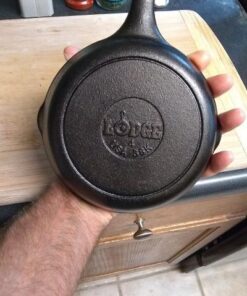 Lodge 6-1/2 Inch Cast Iron Pre-Seasoned Skillet – Signature Teardrop Handle - Use in the Oven, on the Stove, on the Grill, or Over a Campfire, Black 6.5 Inch 43 51s8V6a0FmL
