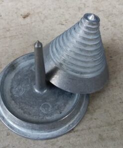 Oregon Precision Blade Balancer, Balances Blades After Sharpening, Universal Metal Zinc Die Cast Design Improves Longevity of Mowers, For All Lawnmower Blades, Fits Stihl, Troy & More 16 51x5vE2IdTL