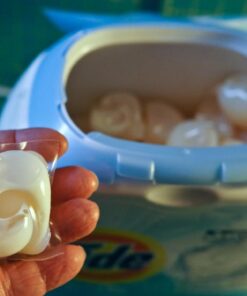 Tide PODS Free & Gentle Laundry Detergent Soap Pods, 81 count Unscented 81 Count (Pack of 1) 36 61 cP9rKuL