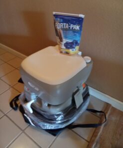 Porta-Pak Holding Tank Deodorizer Drop-Ins by Walex, Controls Unpleasant Odors Even at Extreme Temperatures, Commercial Strength, Fresh Fragrance, Made In The USA, 10 Treatments 32 61 yh72Gj6L