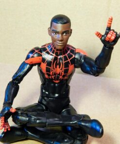 Marvel Spider-Man 6-inch Legends Series Ultimate Spider-Men: Miles Morales 25 61 z7sgK2cL