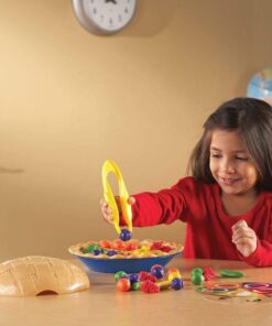 Learning Resources Super Sorting Pie - 68 Pieces, Ages 3+ Toddler Fine Motor Toy, Preschool Learning Games, Develops Counting and Color Recognition, Pretend Play Food, Kids Tweezers 26 610PmnRLBsL