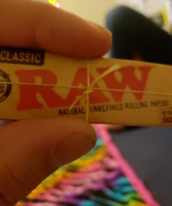 Raw Unrefined Classic 1.25 1 1/4 Size Cigarette Rolling Papers, 50 Count (Pack of 4) 29 610wqrsdf6L