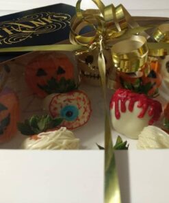 Gourmet 10in White Bakery Boxes 25 Pk. Cute Window Displays for Pies, Cakes, Cupcakes , Pastries. Transport Baked Goods w/ Sturdy, Easy-to Use Carriers. Give Sweet Holiday Gifts at Work, School 29 611U06b7lsL