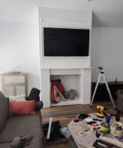 Sanus Universal Low Profile Tilt TV Wall Mount for 37" - 80" LED, LCD & Plasma TVs, Eliminates Glare with 10º of Tilt & Post-Install Adjustments - 3 Step Install - Safety Certified - MLT14-B1 40 611gVUsMcCL