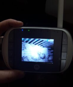 Motorola MBP36S Remote Wireless Video Baby Monitor with 3.5-Inch Color LCD Screen, Remote Camera Pan, Tilt, and Zoom 1-Camera 47 612Un0o0plL
