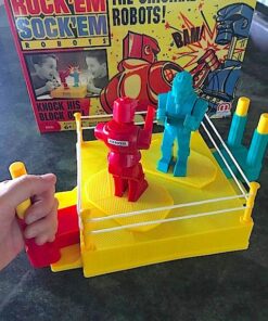 Mattel Games Rock 'Em Sock Em Robots: you control the battle of the robots in a boxing ring! 20 613nFQ9dNrL