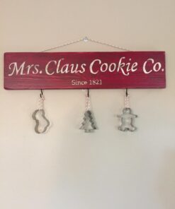 StarPack Metal Christmas Cookie Cutters Set (18pcs) - Favorite Christmas Cookie Cutter Shapes like Gingerbread Man, Star, Snowflake & other Classic Cookie Cutters Shapes - A Family Cookie Cutter Set 37 614LdCN5mSL