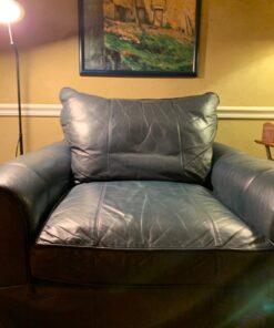 The Original Leather Recoloring Balm by Furniture Clinic - 16 Color Options - Leather Repair Kit for Furniture - Restore Couches, Car Seats, Clothing - Non-Toxic Leather Repair Cream (Navy Blue) Navy Blue 31 614cDUFcBL