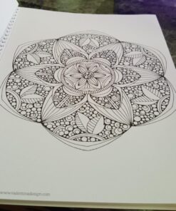 Ultimate Coloring Book Treasury: Relax, Recharge, and Refresh Yourself (Design Originals) 208 Pages of Beautiful One-Side-Only Designs on Extra-Thick, Perforated Paper in a Spiral Lay-Flat Binding 75 614rntsHlnL