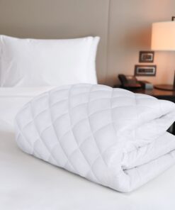 Utopia Bedding Quilted Fitted Mattress Pad (King) - Elastic Fitted Mattress Protector - Mattress Cover Stretches up to 16 Inches Deep - Machine Washable Mattress Topper White King 39 615ZXBEywUL