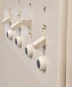 KeySmart KeyCatch - A Modern Magnetic Key Rack - Easy Installation Key Holder - Screws Into Lightswitch Panel - Strong Magnet (6-Pack) 44 616 emDysuL