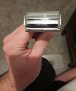 Parker Safety Razor, 99R Chrome Long Handle Heavyweight Butterfly Open Double Edge Safety Razor for Men, 5 Parker Premium Platinum Double Edge Razor Blades Included 56 616FwRG8kAL