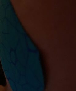 THERABAND Kinesiology Tape, Waterproof Physio Tape for Pain Relief, Muscle & Joint Support, Standard Roll with XactStretch Application Indicators, 2 Inch x 16.4 Foot Roll, Blue/Blue Pack of 1 21 616GNLSXqNL