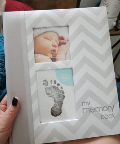 Pearhead First 5 Years Chevron Baby Memory Book, Clean-Touch Baby Safe Ink Pad for Baby’s Handprint or Baby’s Footprint, Gender Neutral Baby Milestone And Pregnancy Book, Gray Gray Chevron Babybook 44 616aqM2vjbL