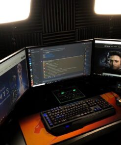 Elgato Key Light - Professional 2800 lumens Studio Light with desk clamp for Streaming, Recording and Video Conferencing, Temperature and Brightness app-adjustable on Mac, PC, iOS, Android 40 616i9y5eoL