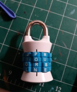 Master Lock Word Combination Lock, Set Your Own Word Lock for Gym and School Lockers, Colors May Vary, 1535DWD Word Combo 1 Pack 30 616xtPGc1qL