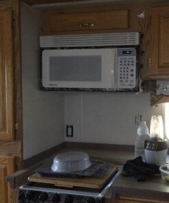 RoomMates StickTILES Traditional Marble Peel and Stick Backsplash Tiles - 4 Per Pack, Blue and White - TIL3229FLT 56 6180Y9OvzfL