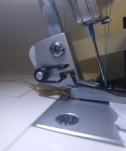 SINGER | ProFinish 14CG754 2-3-4 Thread Serger with Adjustable Stitch Length, & Differential Feed - Sewing Made Easy,White 55 6183sfbFQ0L